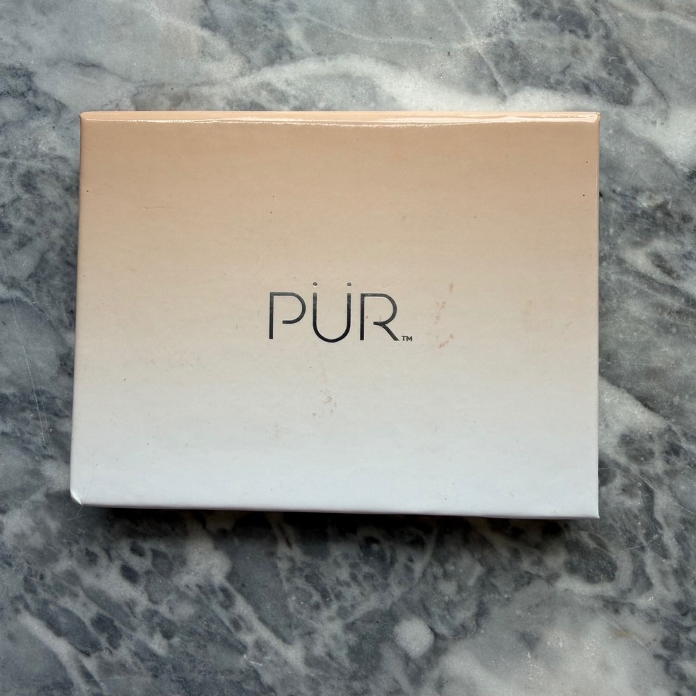 Pur On Point Friday Eyeshadow Palette